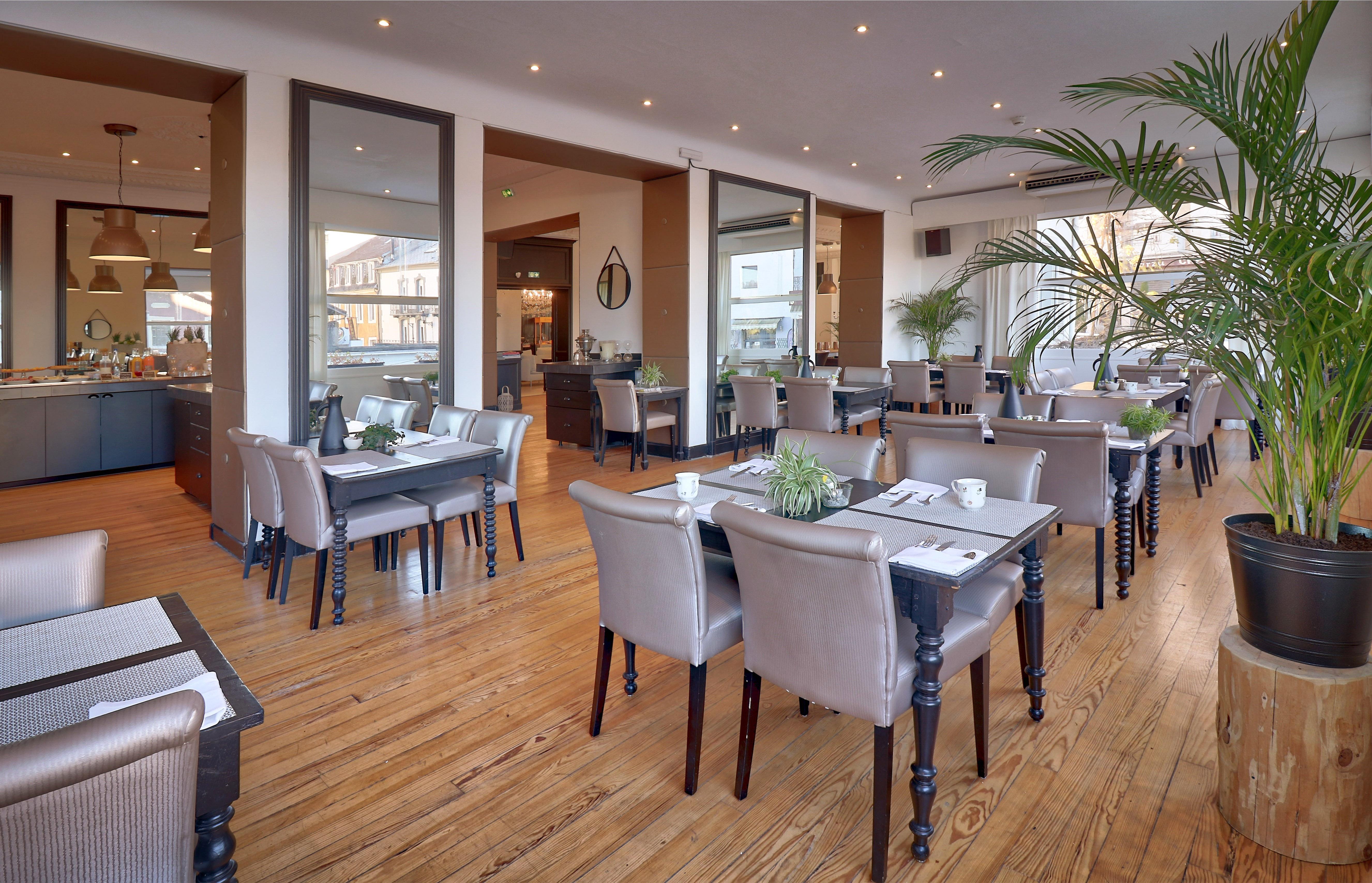 Belfry & Spa By Ligne St Barth ลูร์ด ภายนอก รูปภาพ Restaurant